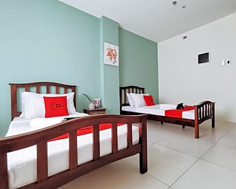 RedDoorz Plus near Bangko Sentral Ng Pilipinas Davao