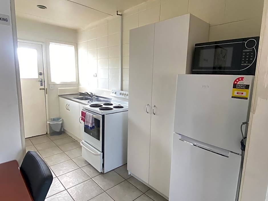 Kowhai & Colonial Motel