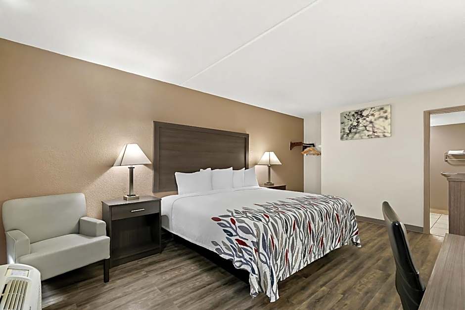 Red Roof Inn & Suites Duncan