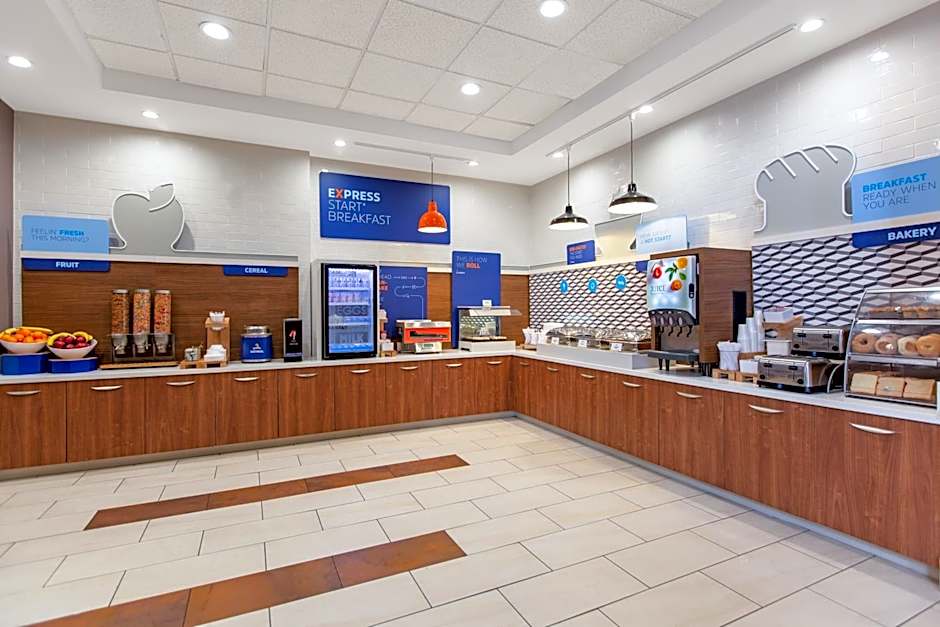 Holiday Inn Express Ontario By IHG