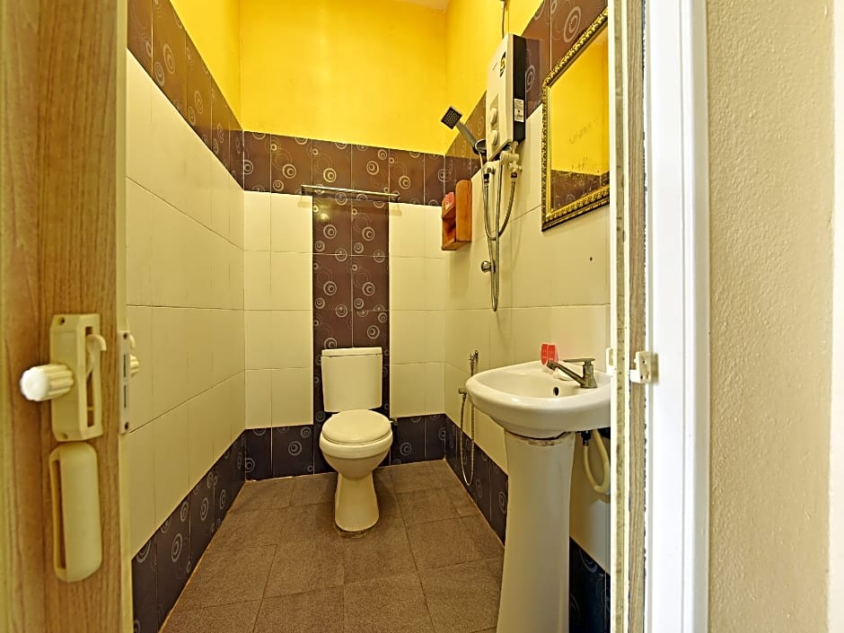 Hotel O Awan Biru Motel