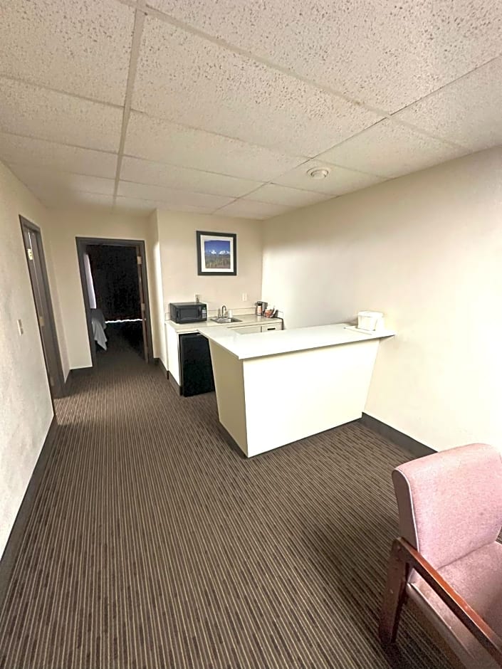 Quality Inn & Suites Salina