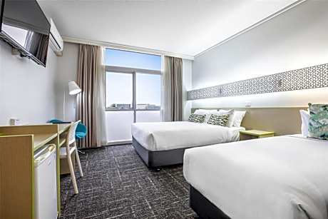 Nightcap at Sandringham Hotel