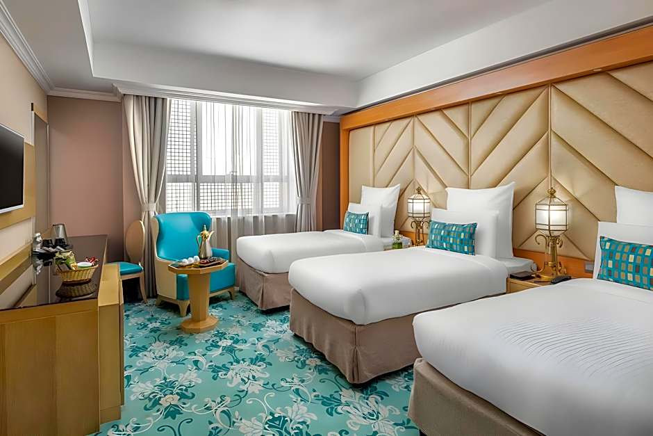 Taiba Front Hotel