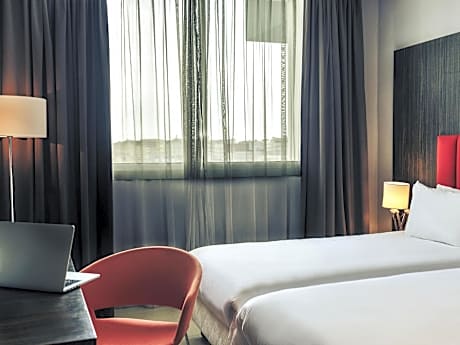 2-Bedroom Apartment With Balcony Or Terrace