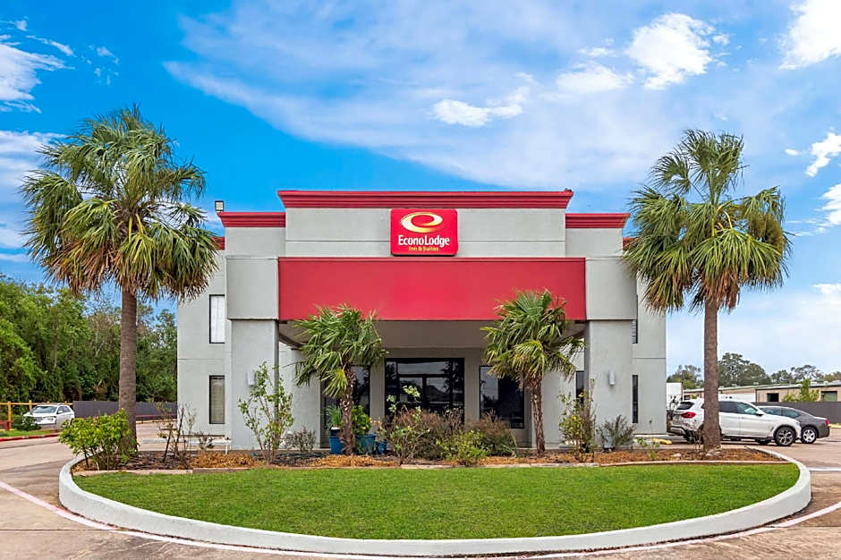 Econo Lodge Inn & Suites