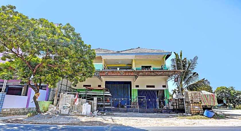 OYO Life 93037 Nova Jaya Homestay Syariah