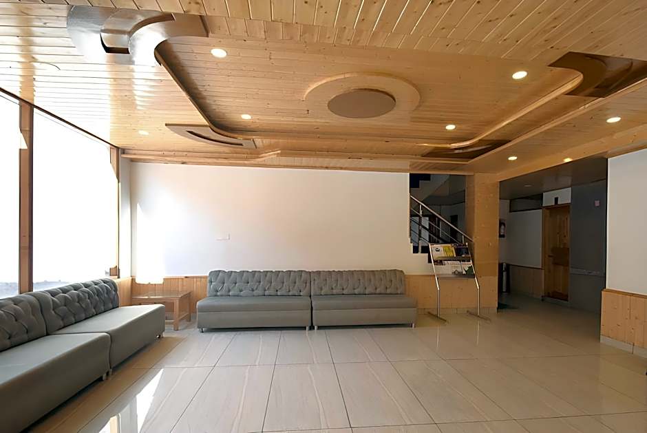 Sarthak Regency (Centrally Heated & Air cooled)