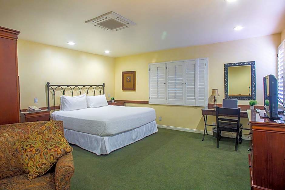 Castillo Inn at the Beach