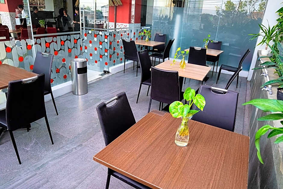 Brothers Inn Solo Baru