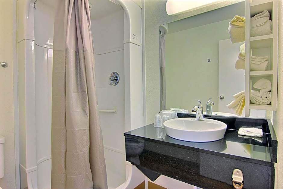 Motel 6-Kingsville, TX