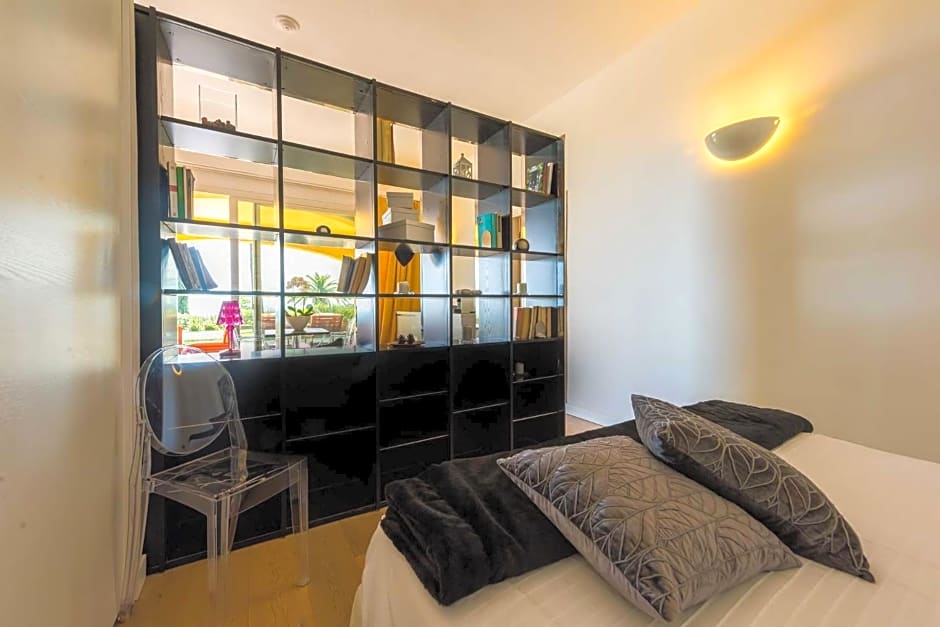 Tra gli Alberi e il Mare