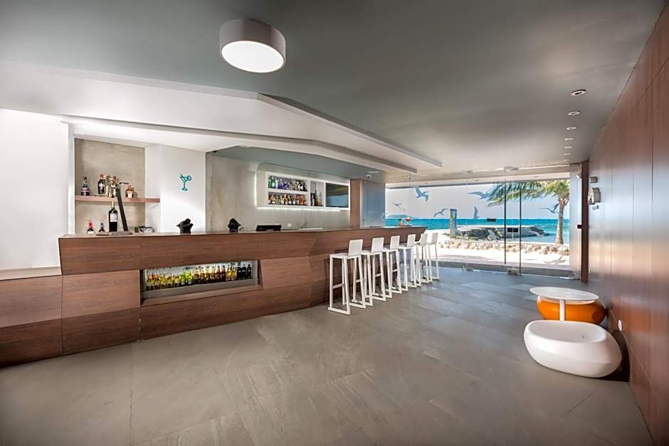 Calypso Beach Hotel
