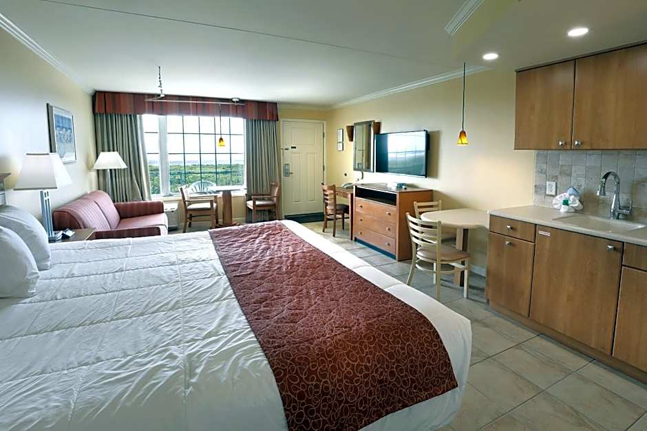 Fleur de Lis Beach Motel