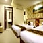 Delicate Hotel