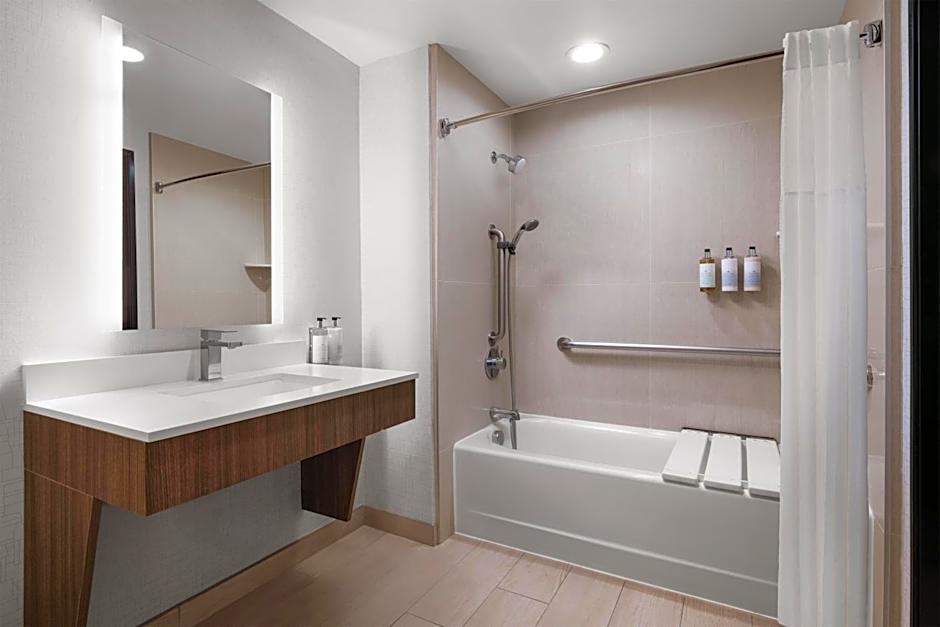 Aiden by Best Western Berkeley