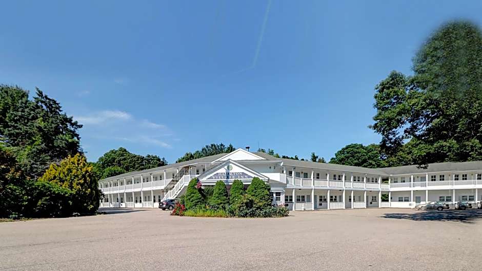 Hamilton Village Inn