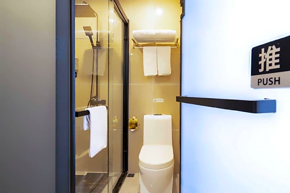 GreenTree Inn Jiaxing Zhapu jiulong Mountain Express Hotel