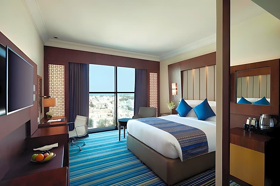 Photo 1 of 8 of Executive Suite