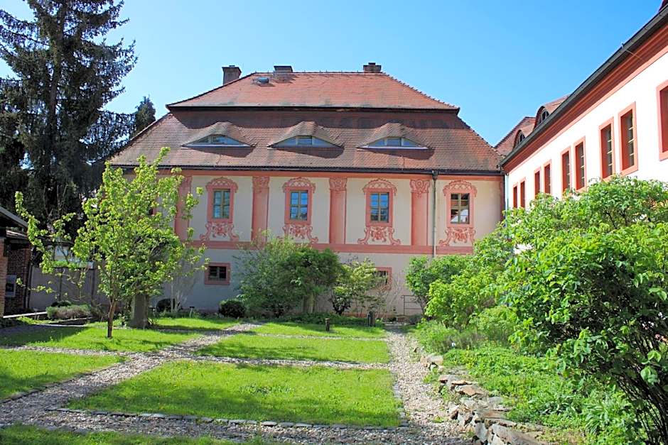 Gästehäuser St. Marienthal