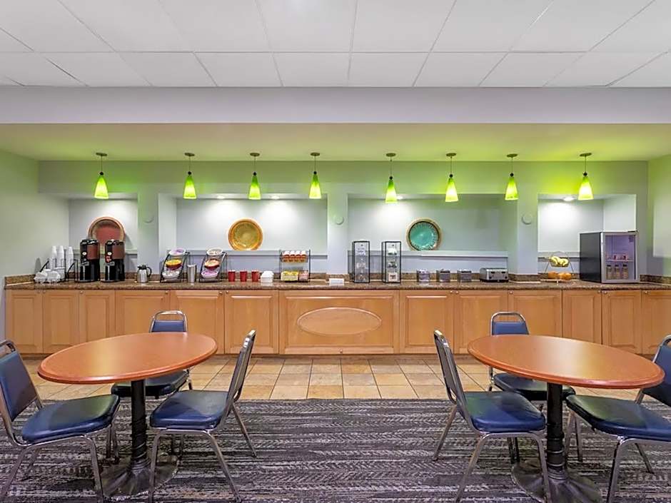 88 Palms Hotel & Event Center