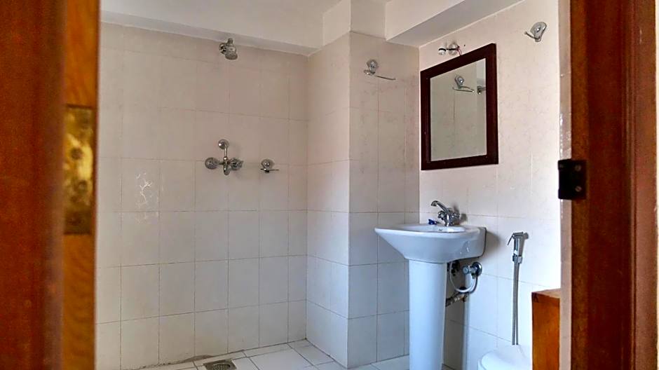 Sunny Guest House and Cafe