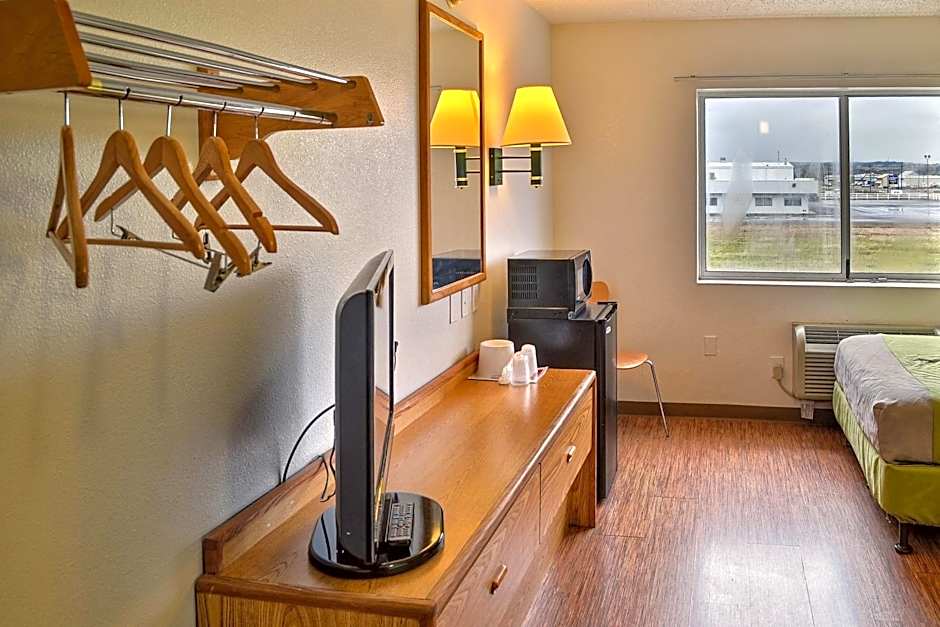 Motel 6-Billings, MT - North