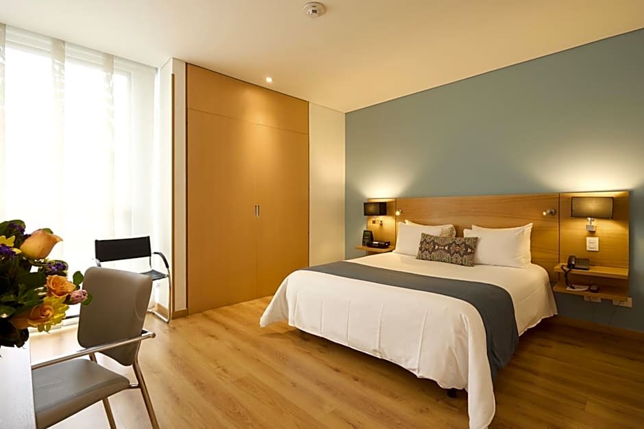 Hotel bh Parque 93