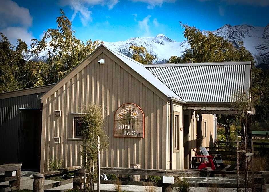 Headwaters Glenorchy Eco Lodge