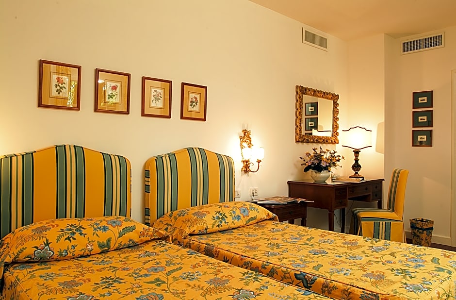 Photo 1 of 3 of Double Deluxe Room