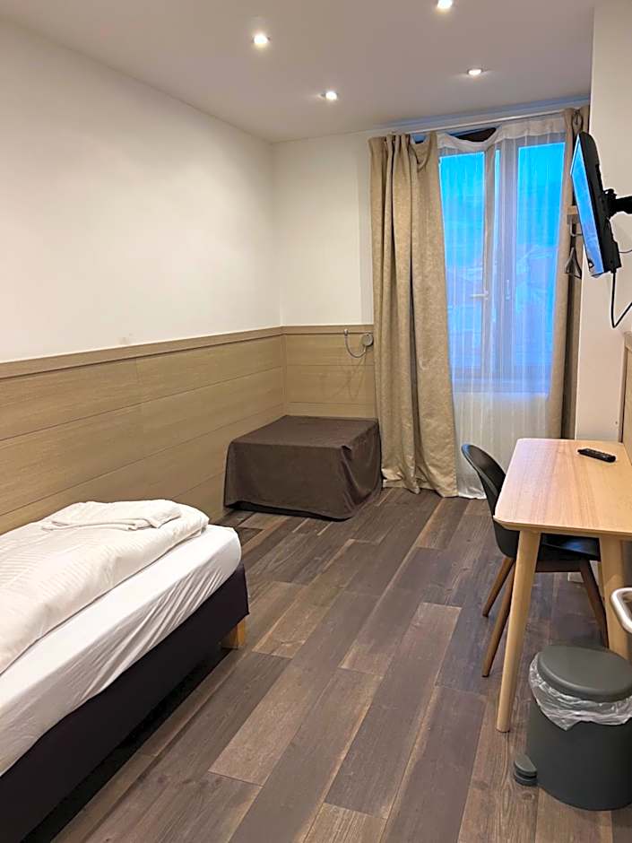 Slamba Hostel