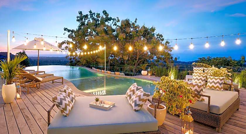 Hidden Hills Villas