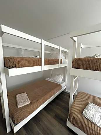 Bed in 4-Bed Mixed Dormitory Room