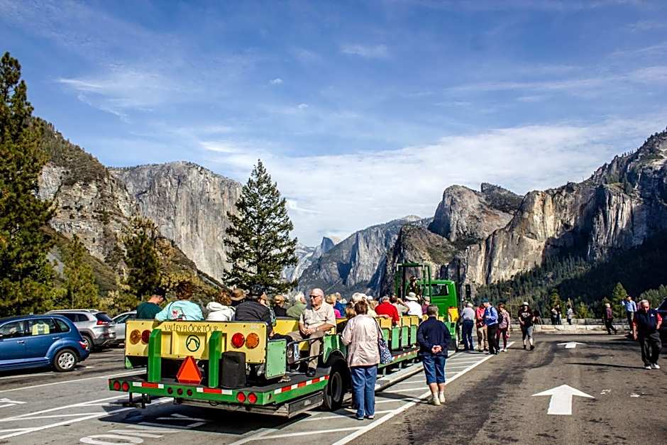 Holiday Inn Express And Suites OAKHURST-YOSEMITE PARK AREA By IHG