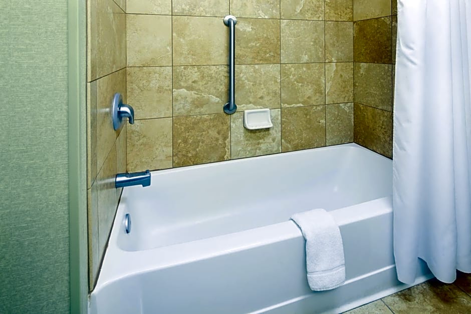 Hampton Inn & Suites Savannah/Midtown