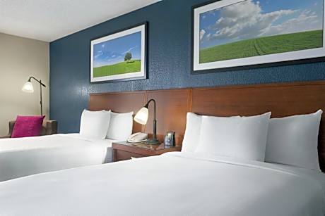 2 Double Beds-Nonsmoking
