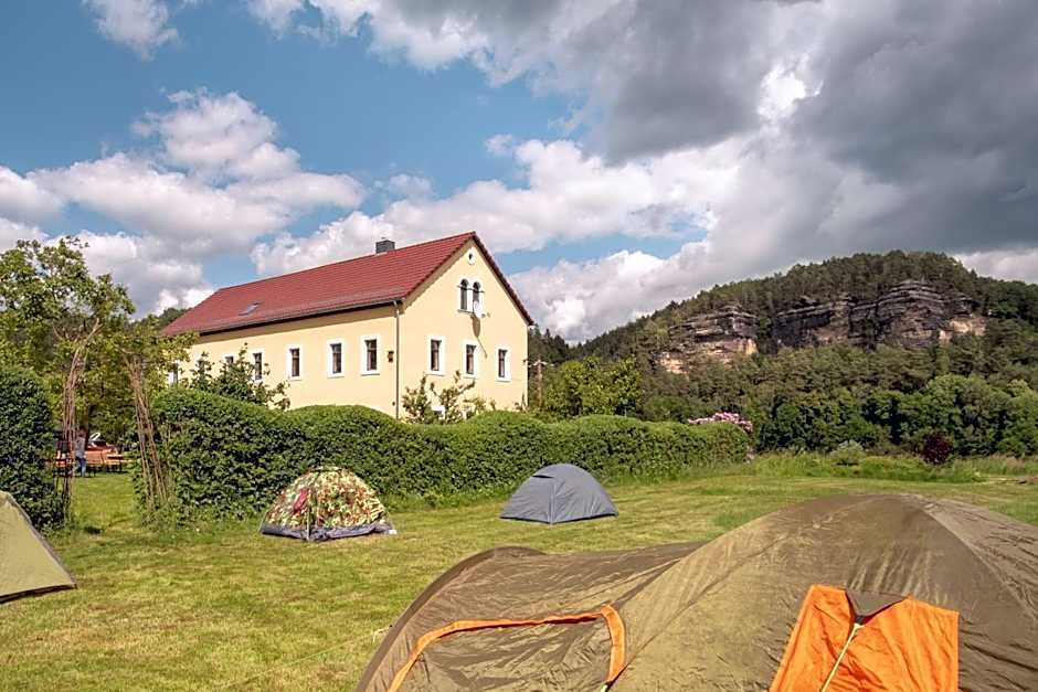 Hinterland Hostel