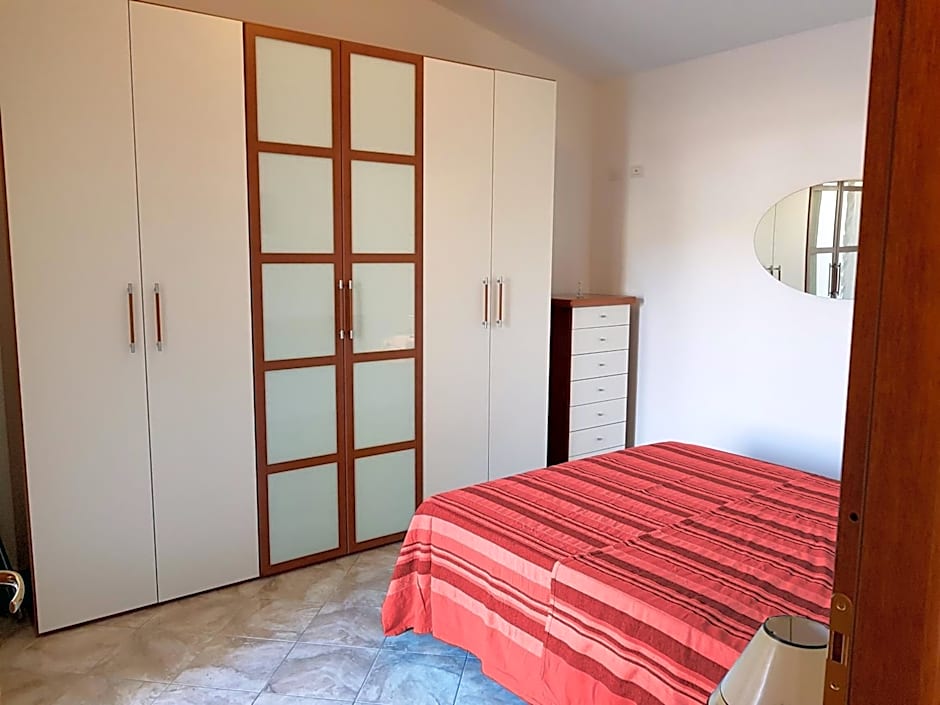 2 Bedroom — 18 fotoğraftan 1. fotoğraf