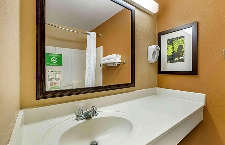 Extended Stay America Suites - Minneapolis - Maple Grove