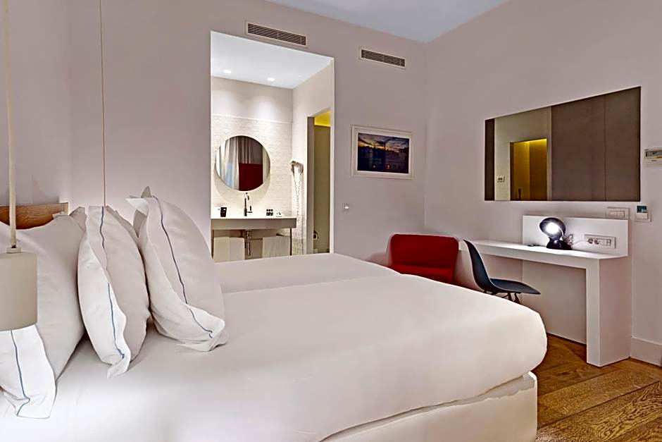 Photo 1 of 10 of Economy 1 Double Bed or 2 Beds