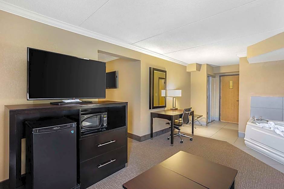 Best Western Harrisburg North Hotel