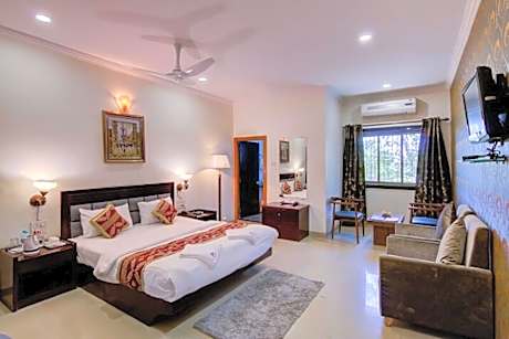 Hotel Heera Executive