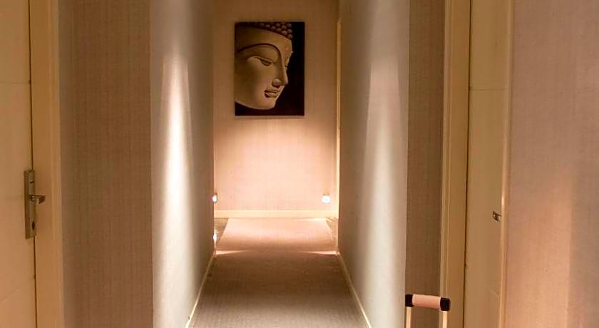 Cosmo Hotel Hong Kong