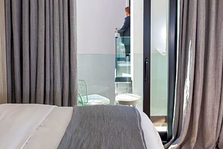 Double Room with Balcony - Urban