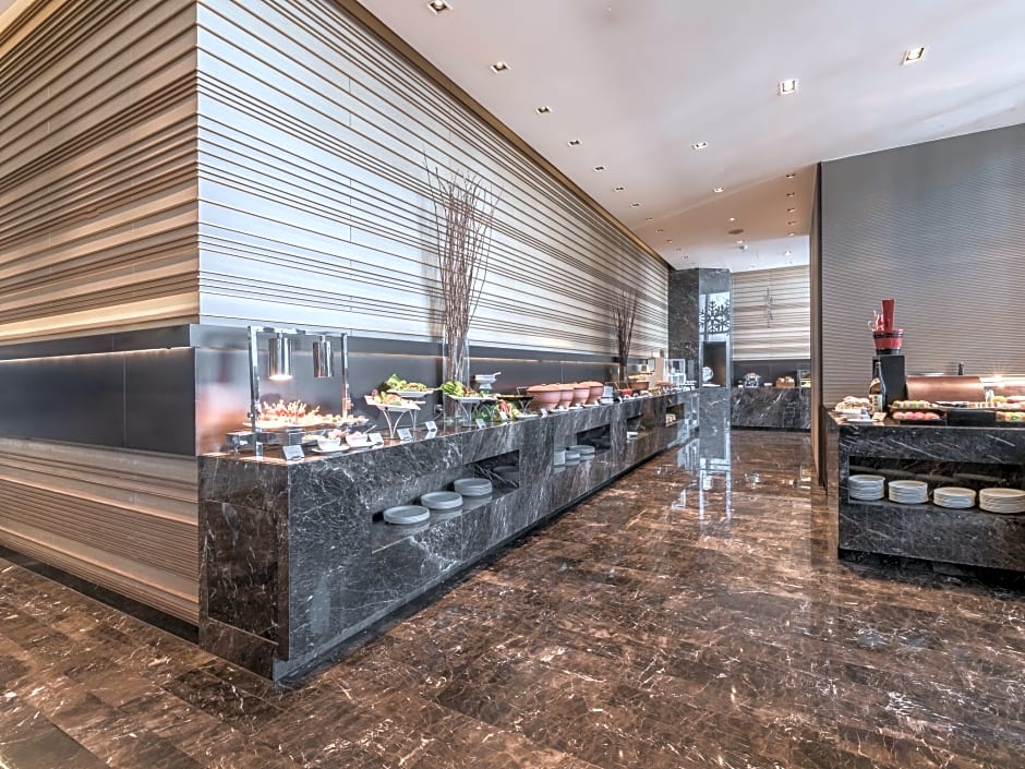 Okura Prestige Bangkok Hotel