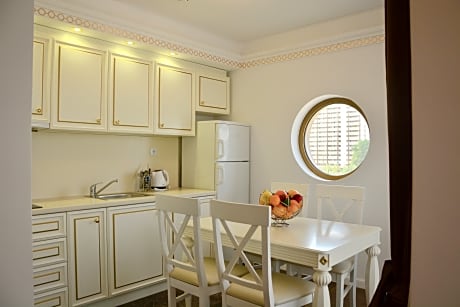 Apartment with two bedrooms with sea view