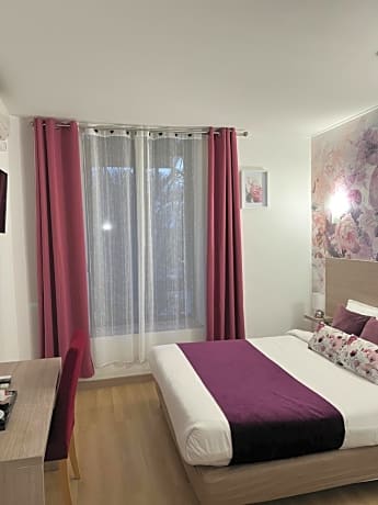Deluxe Double Room with Bath