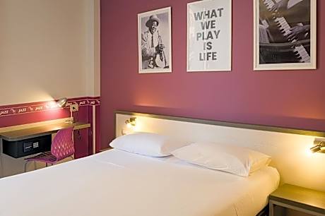 Comfort Queen Room - Non-Smoking