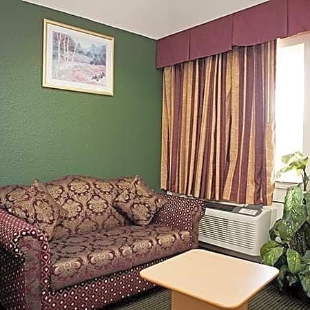 Crystal Inn 249 North