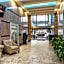 Spacious 4BR Luxury Condo Steps to French Quarter
